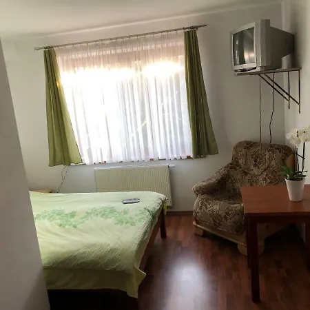 Amber Marlena Homestay