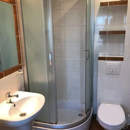 Amber Marlena Homestay *