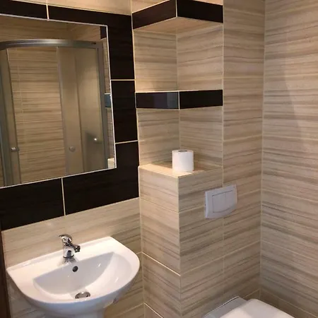 Amber Marlena Séjour chez l'habitant *